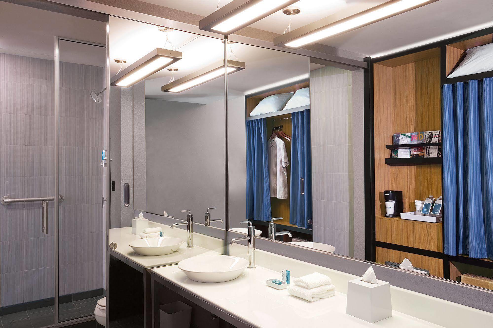 Hotel Aloft Tulsa Downtown Esterno foto